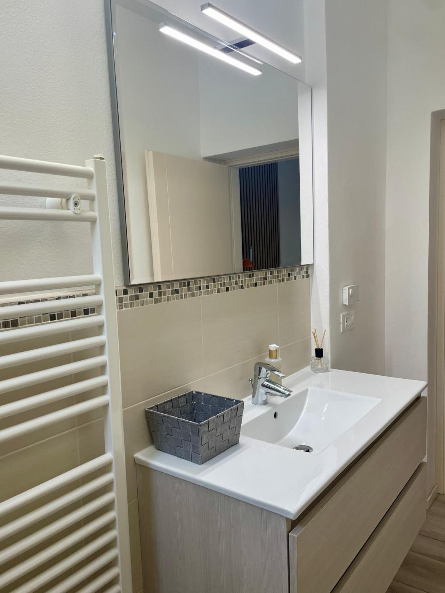 Casa Mario & Laura Ferienwohnungen Free Wi-Fi Parking Мальчезіне Екстер'єр фото
