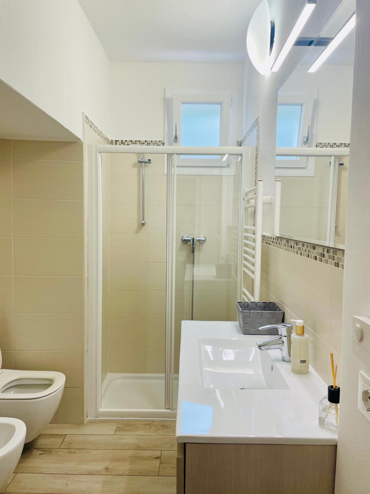 Casa Mario & Laura Ferienwohnungen Free Wi-Fi Parking Мальчезіне Екстер'єр фото
