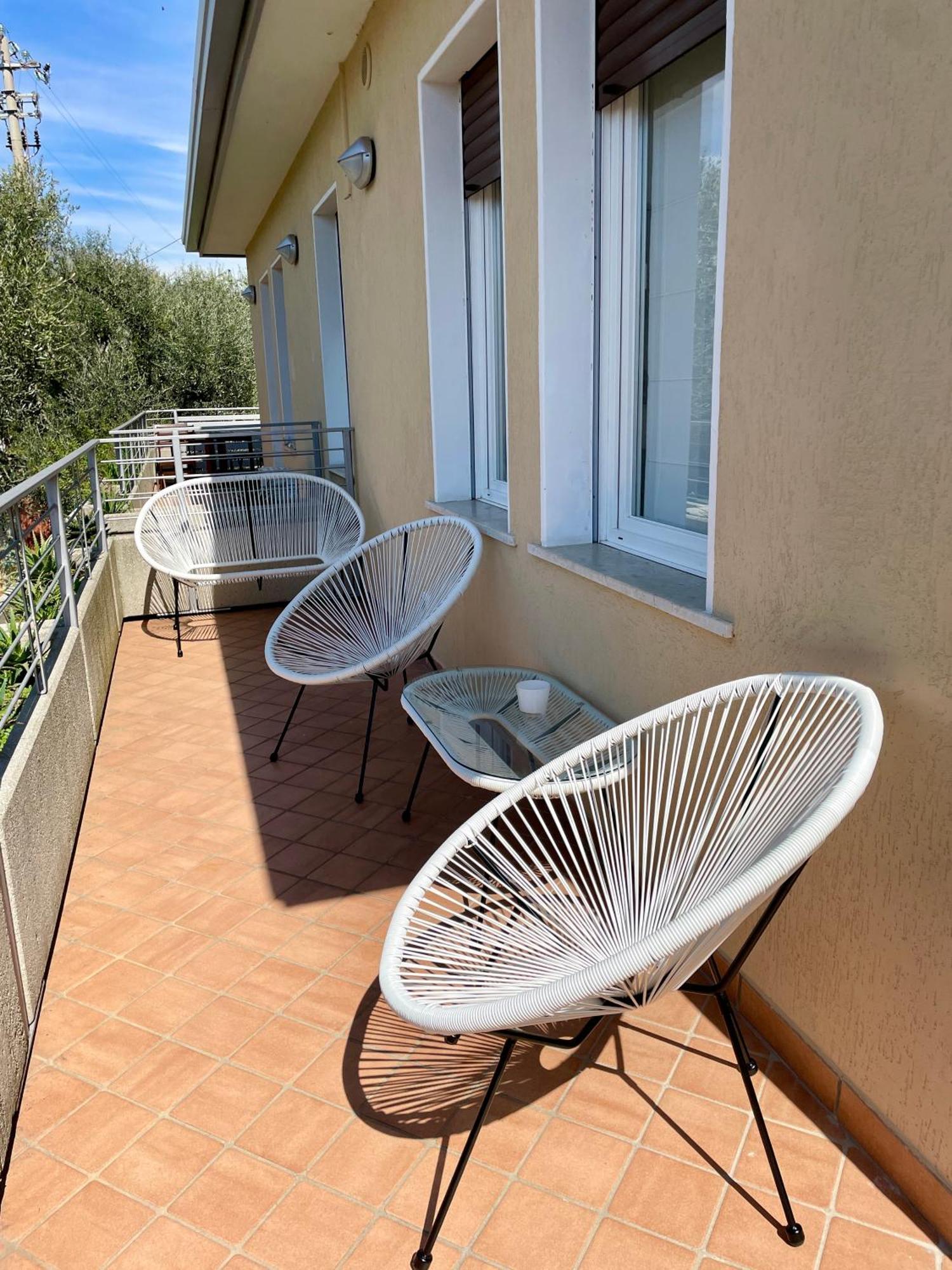 Casa Mario & Laura Ferienwohnungen Free Wi-Fi Parking Мальчезіне Екстер'єр фото