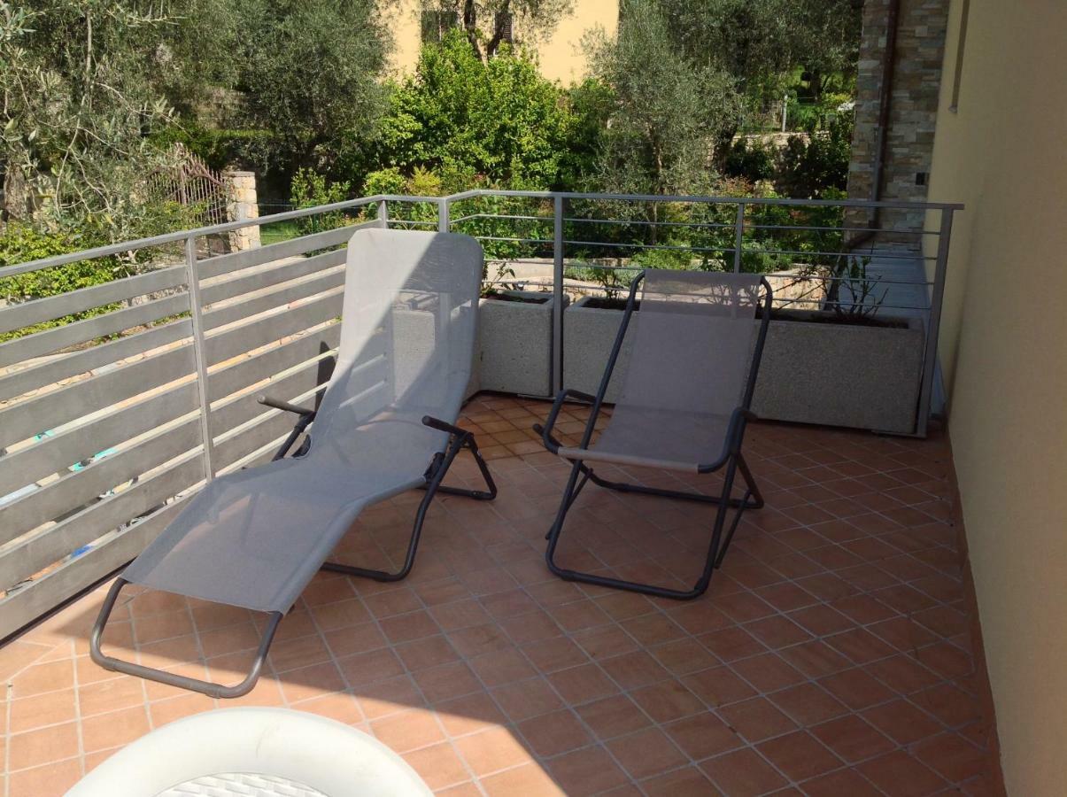 Casa Mario & Laura Ferienwohnungen Free Wi-Fi Parking Мальчезіне Екстер'єр фото